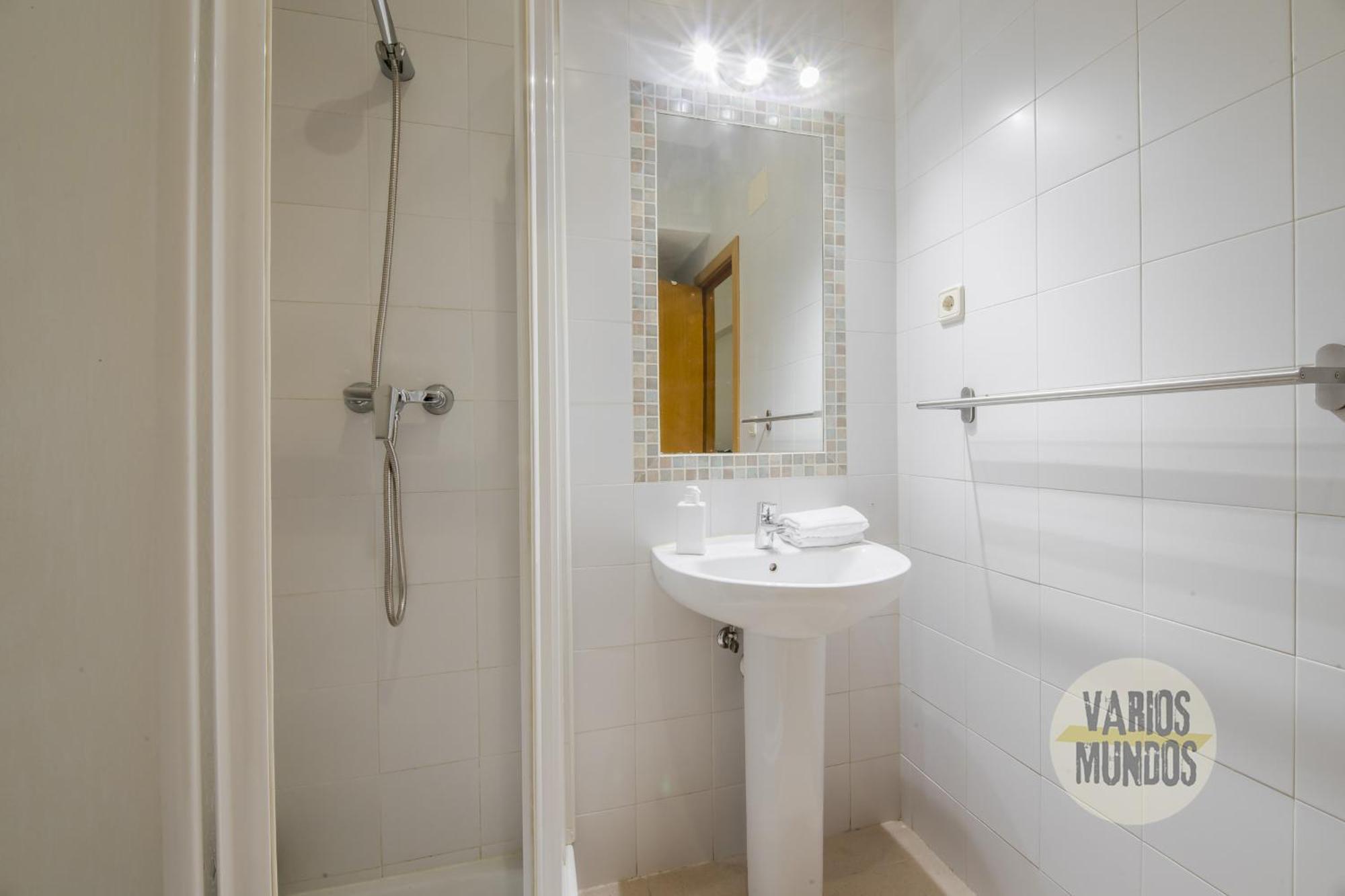 Elegante Apt Para 3 En Chueca A 1 Min De Gran Via Мадрид Екстер'єр фото